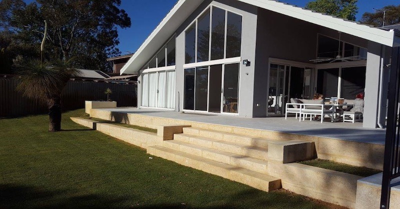 Limestone Retaining Wall Patio Alfresco Area